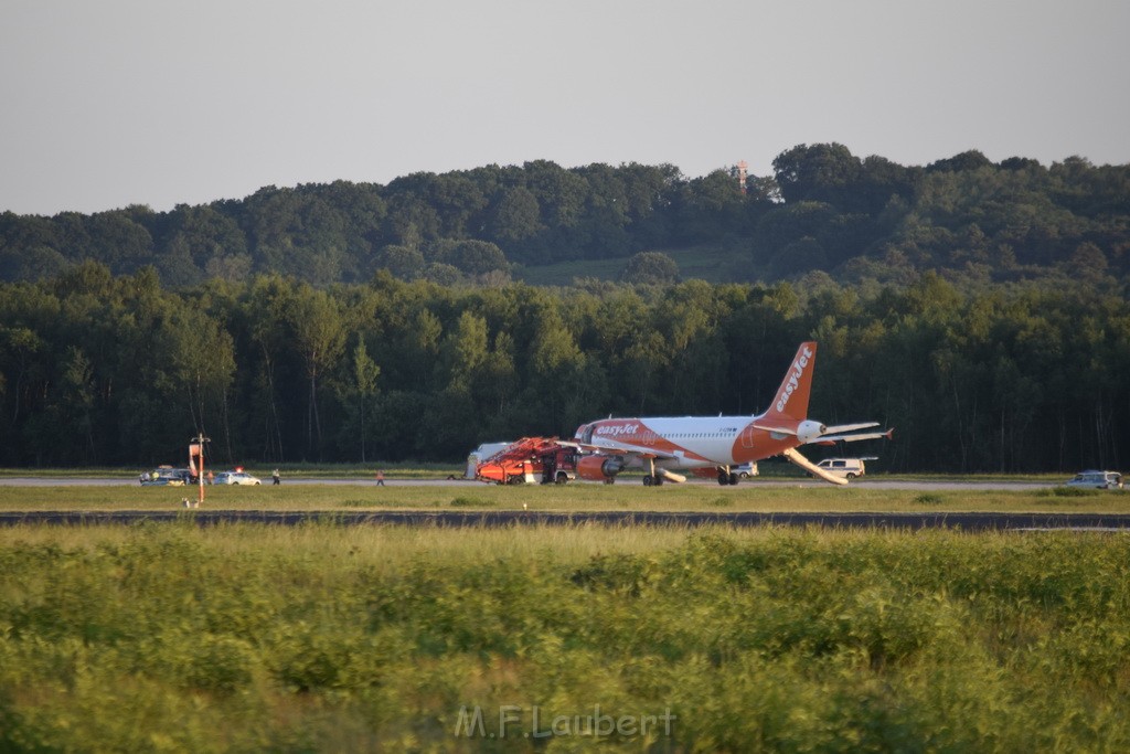 Flugnot 3 Koeln Bonner Flughafen P157.JPG - Miklos Laubert